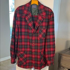 Pendleton Vintage 1950’s Men's Wool Plaid Jacket with leather buttons